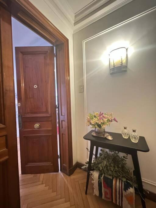 ブエノスアイレスParisian Flat In The Heart Of Recoletaアパートメント エクステリア 写真