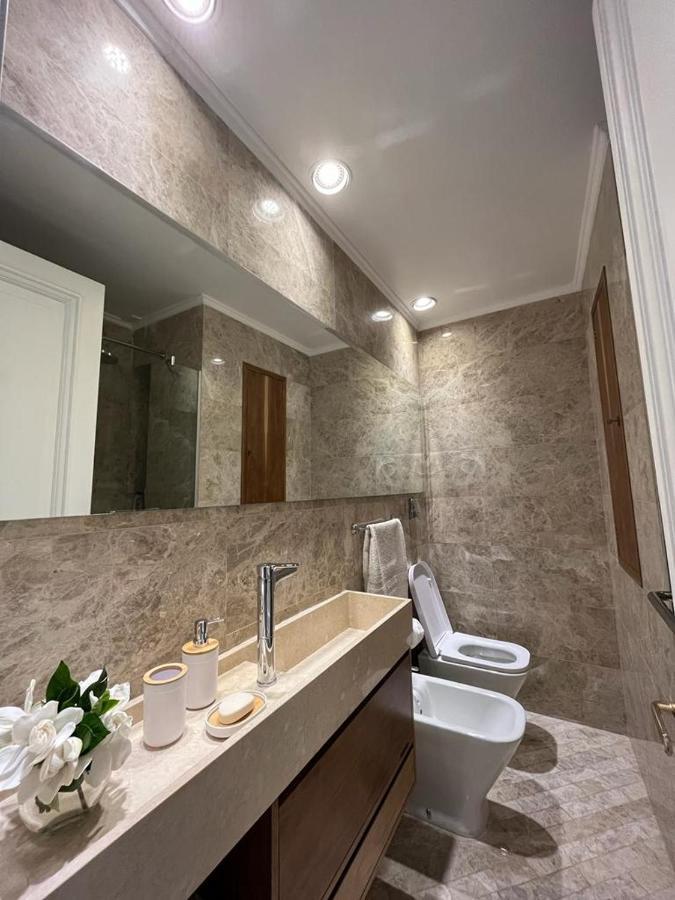ブエノスアイレスParisian Flat In The Heart Of Recoletaアパートメント エクステリア 写真